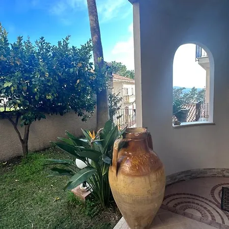 Piccola Dimora Candido 3*